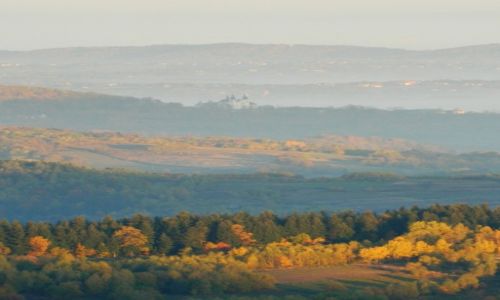 Zdjcie POLSKA / beskid makowski / Koskowa Gra / w obiektywie Klasztor Kalwaryjski 