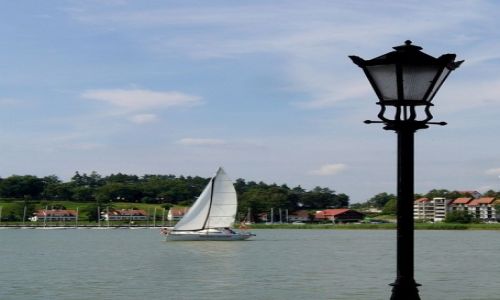 Zdjcie POLSKA / Warmia Mazury / Mikoajki / Widok na jezioro
