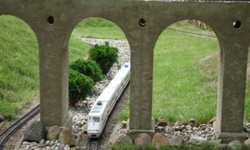 Zdjęcie POLSKA / Zachodniopomorskie / Park Miniatur w Dziwnowie / Mini Pendolino