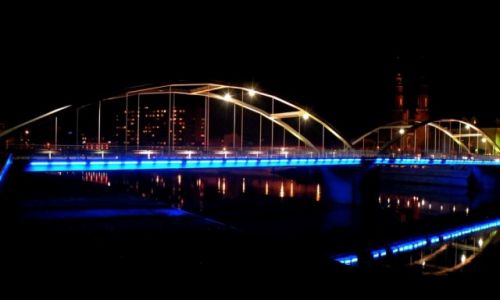 Zdjcie POLSKA / opolski / Opole / Najwaniejszy most w Opolu, noc.