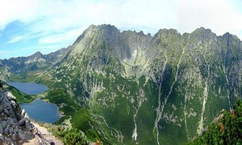 Zdjecie POLSKA / Tatry / tatry / panorama na Doline Pięciu Stawów i Dolinę Roztoki