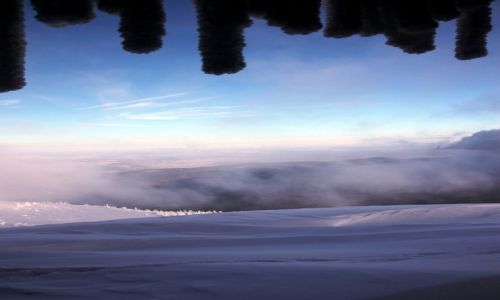 Zdjecie POLSKA / Karkonosze / Schronisko na Szrenicy / Widok z okna