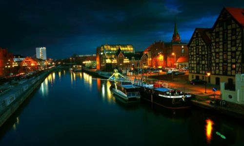 Zdjecie POLSKA / kujawsko pomorski / Bydgoszcz / Spichrze nad Brd