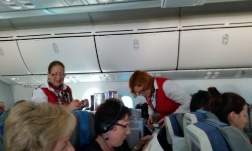 Zdjecie POLSKA / w powietrzu, lot do Tajlandii / Dreamliner 787 / stewardessy w naszym Dreamliner 787