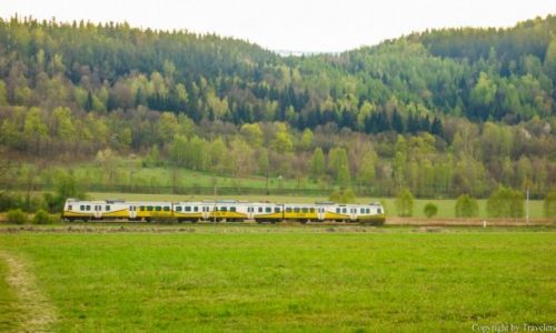 Zdjęcie POLSKA / Dolnośląskie / Jelenia Góra / Prawie jak złoty pociąg :)