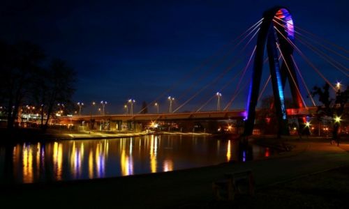 Zdjecie POLSKA / kujawsko pomorski / Bydgoszcz / Wieczorny spacer