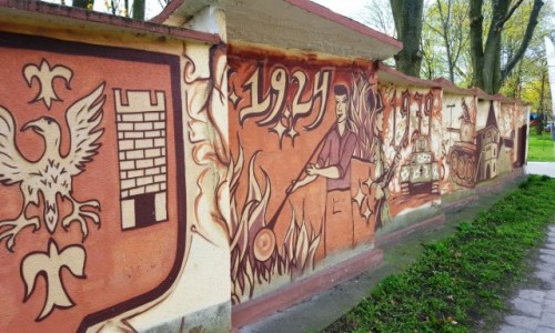 Zdjecie POLSKA / kujawsko-pomorskie / Inowrocaw / Historia miasta zapisana na murach