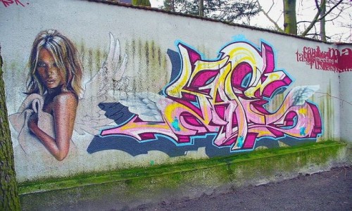 Zdjecie POLSKA / dzkie / Bechatw / Mural na murze kocielnym 2.