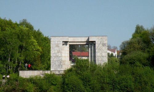 Zdjcie POLSKA / opolskie / Gra w. Anny / Pomnik Czynu Powstaczego