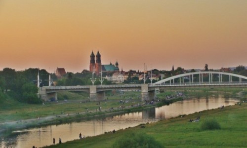 Zdjecie POLSKA / Wielkopolska / Pozna / Wieczorem nad  rz. Wart
