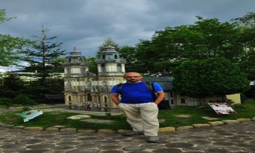 Zdjecie POLSKA / woj. donolskie / Kowary-Park Miniatur / Dwa antyki.....
