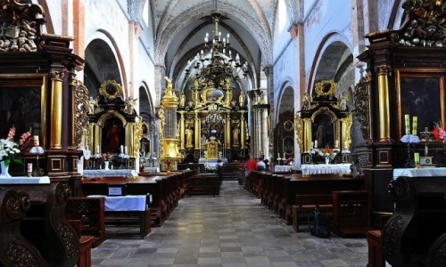 Zdjcie POLSKA / woj. witokrzyskie / Koprzywnica / Klasztor