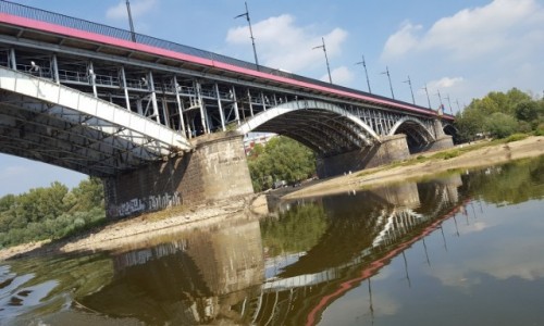 Zdjecie POLSKA / mazowieckie / Warszawa / Pod mostem