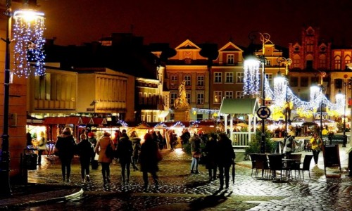 Zdjecie POLSKA / Wielkopolska / Pozna -Stary Rynek / przedwiteczne zabieganie...
