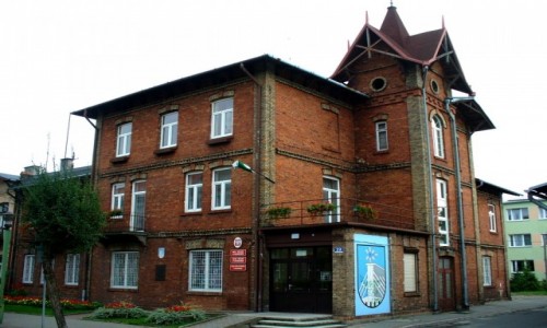 Zdjęcie POLSKA / kujawsko pomorskie / Ciechocinek / Zabytkowy budynek urzędu miasta.