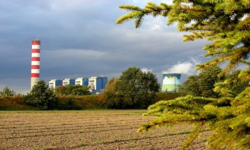 Zdjęcie POLSKA / opolskie / Okolice elektrowni Opole / Burzowo nad elektrownią