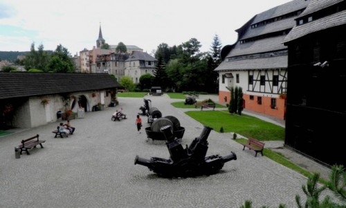 Zdjecie POLSKA / dolnolaskie / Duszniki Zdrj / Dziedziniec, muzeum papieru.