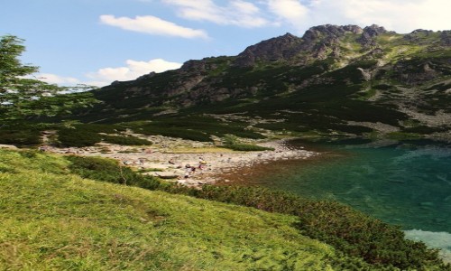 Zdjęcie POLSKA / Tatry / Czarny Staw pod Rysami / Plażowicze