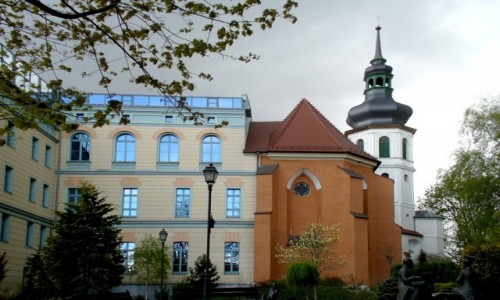 Zdjęcie POLSKA / opolskie / Opole  / Skwer przed uniwerkiem