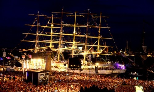 Zdjęcie POLSKA / Zachodniopomorskie / Szczecin / Zlot Żaglowców nocą