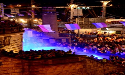 Zdjęcie POLSKA / Zachodniopomorskie / Szczecin / Fontanna w tle