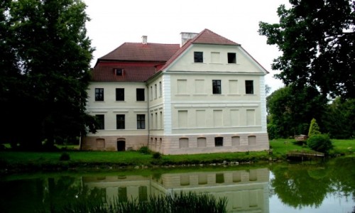 Zdjęcie POLSKA / lubuskie / Chichy / Pałac od strony stawu.