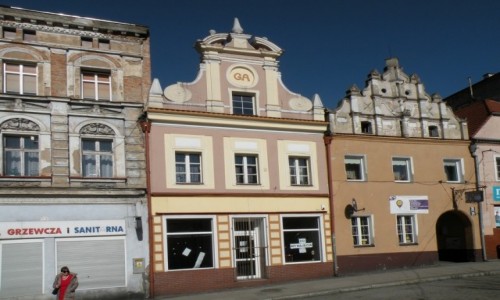 Zdjcie POLSKA / opolskie / Paczkw / Kamieniczki w rynku
