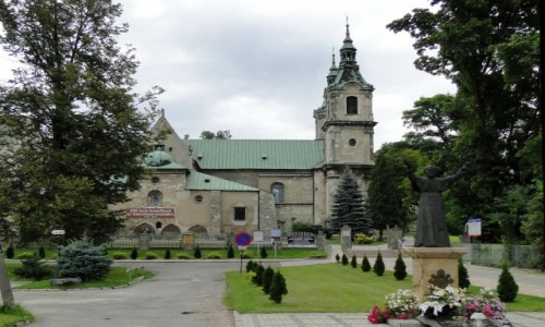 Zdjecie POLSKA / witokrzyskie / Jdrzejw / Pereki z Polski.