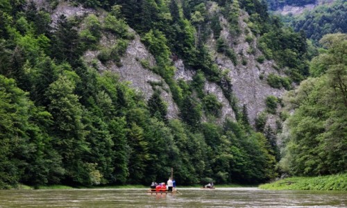 Zdjcie POLSKA / Pieniny / Dunajec / Dunajcem z flisakami