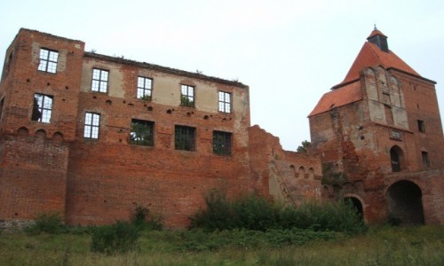 Zdjęcie POLSKA / - / Szymbark / Zamek szymbark