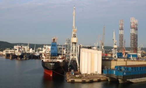 Zdjęcie POLSKA / Pomorze / Gdynia / Gdynia - wpływamy do portu (1)