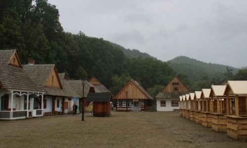 Zdjcie POLSKA / Podkarpacie / Sanok / Rynek galicyjski