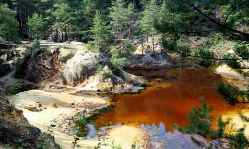 Zdjecie POLSKA / Dolny lsk / Kolorowe Jeziorka, Rudawski Park Krajobrazowy / Jeziorko Purpurowe...