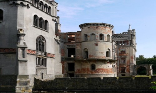 Zdjcie POLSKA / opolskie / Kopice / Fragment paacu.