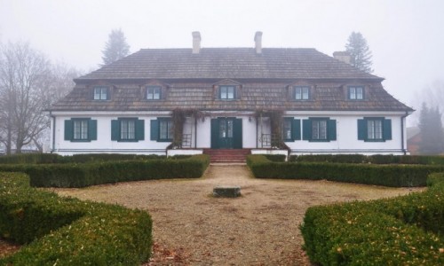 Zdjecie POLSKA / lubelskie / Janowiec / Dwr z Moniak w porannej mgle, Janowiec
