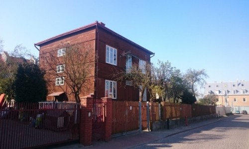 POLSKA / podlaskie / Biaystok, ul. Poprzeczna / Drewniany modernizm