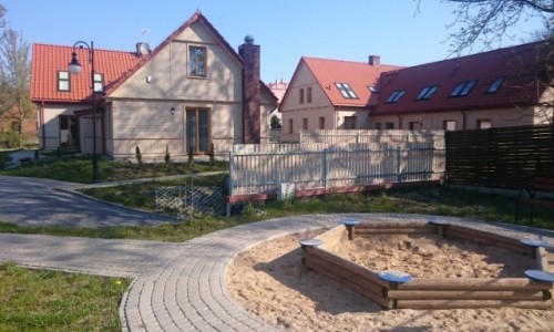 POLSKA / podlaskie / Biaystok, Stary Rynek, widok od Poprzecznej / Nowe, ale drewniane