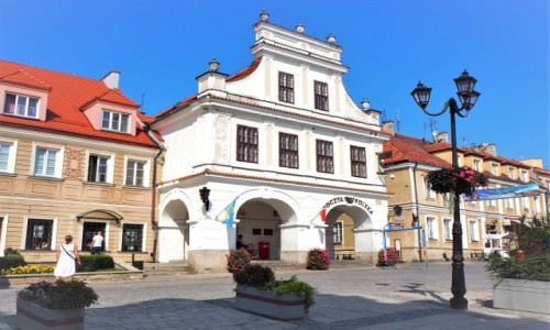 Zdjecie POLSKA / woj. witokrzyskie / Sandomierz / sandomierskie kamieniczki...