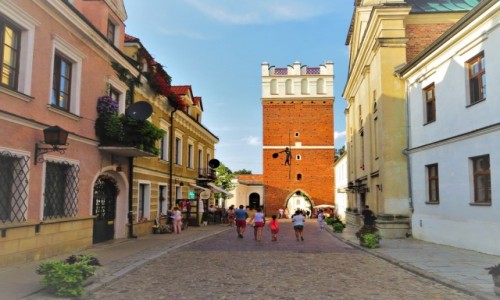 Zdjecie POLSKA / witokrzyskie / Sandomierz / Brama Opatowska...