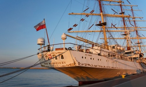 Zdjcie POLSKA / woj. pomorskie / Gdynia / Dar Modziey