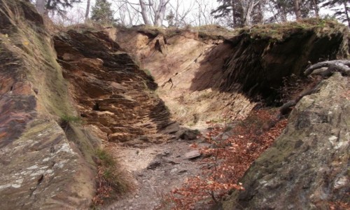 Zdjęcie POLSKA / Dolnośląskie, G.Izerskie / Świeradów-Czerniawa Zdr. / Czarcia Grota