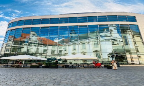 Zdjęcie POLSKA / DOLNOŚLĄSKE / WROCŁAW / Szklany budynek