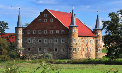 Zdjecie POLSKA / wojewdztwo dolnolskie / Piotrowice widnickie / Zamek w Piotrowicach widnickich