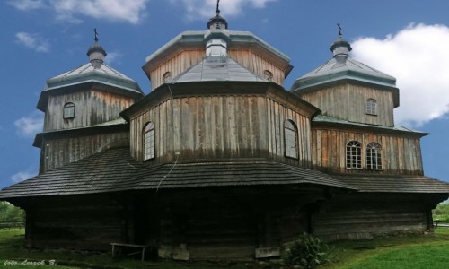 Zdjcie POLSKA / woj.podkarpackie. / pow.leski. / Bystre - cerkiew greckokatolicka w. Michaa Archanioa.
