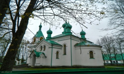 Zdjęcie POLSKA / woj.podlaskie. / pow.białostocki. / Ryboły - cerkiew świętych Kosmy i Damiana.