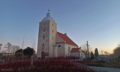 Zdjcie POLSKA / woj.kujawsko-pomorskie. / pow.grudzidzki. / Szynych - Barokowy kosci w. Mikoaja.
