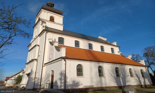 Zdjęcie POLSKA / woj.kujawsko-pomorskie. / pow.świecki. / Jeżewo - kościół Świętej Trójcy.