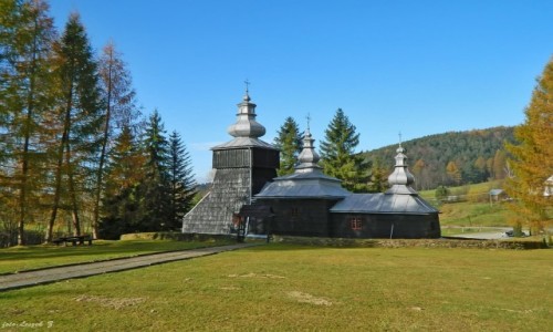 Zdjcie POLSKA / woj.maopolskie. / pow. gorlicki. / Czarna - cerkiew w. Dymitra.