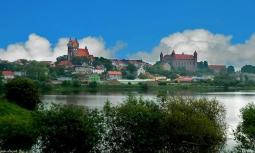 Zdjcie POLSKA / woj.pomorskie. / pow. tczewski. / Gniew z za Wisy.