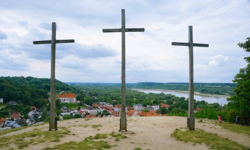 Zdjcie POLSKA / Woj. Lubelskie / Kazimierz Dolny / Gra Trzech Krzyy